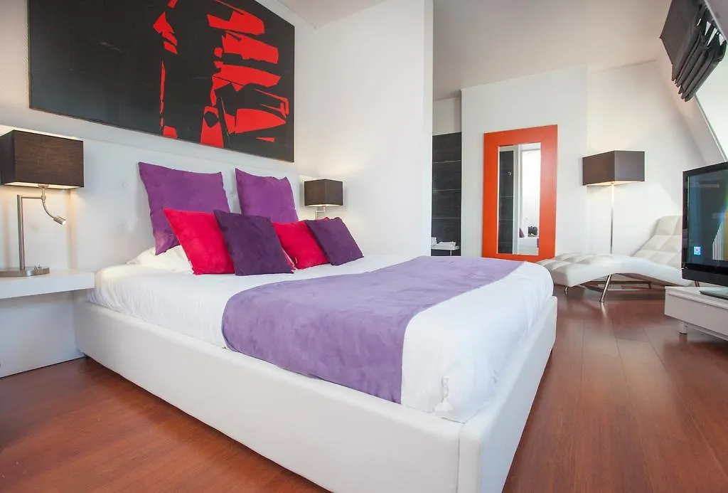 ***  L'Esplanade Lille Bed & Breakfast France